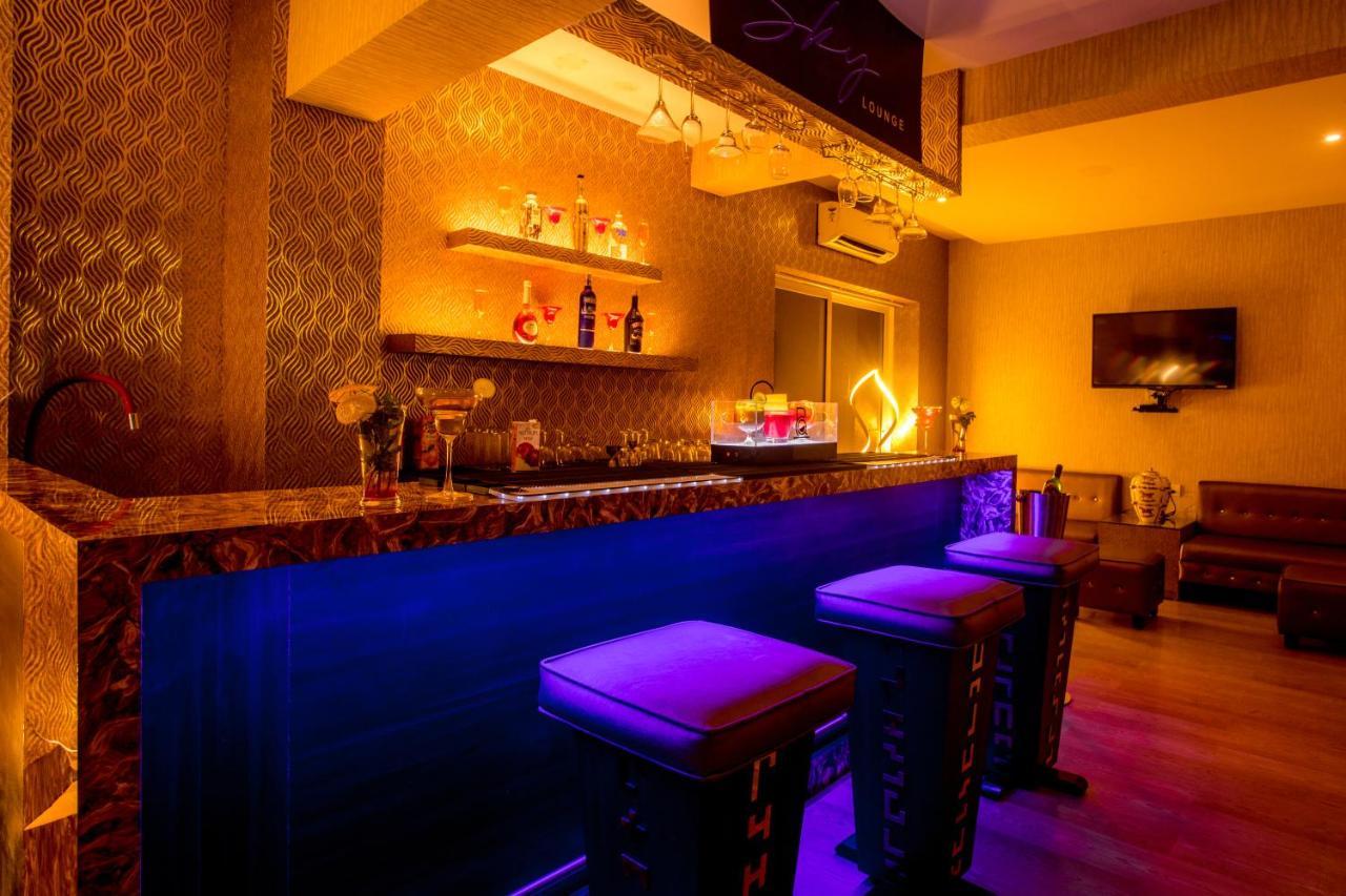 Encore Suites Goa ปณชี ภายนอก รูปภาพ