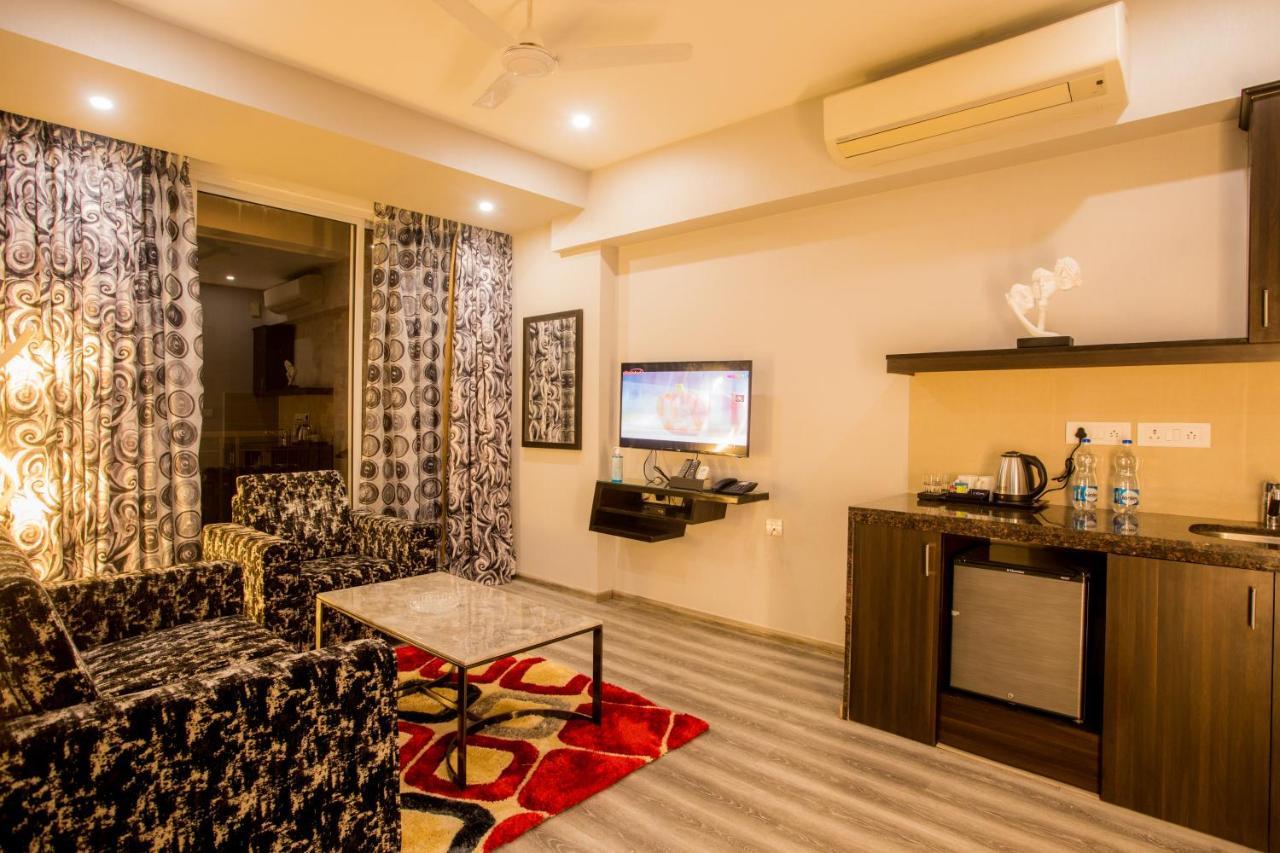 Encore Suites Goa ปณชี ภายนอก รูปภาพ